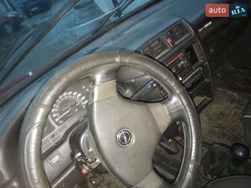 Седан ВАЗ / Lada 21099 1994 в Винниках