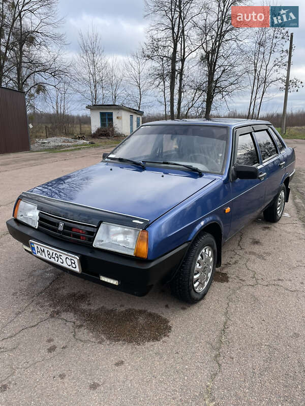 Седан ВАЗ / Lada 21099 2008 в Житомире