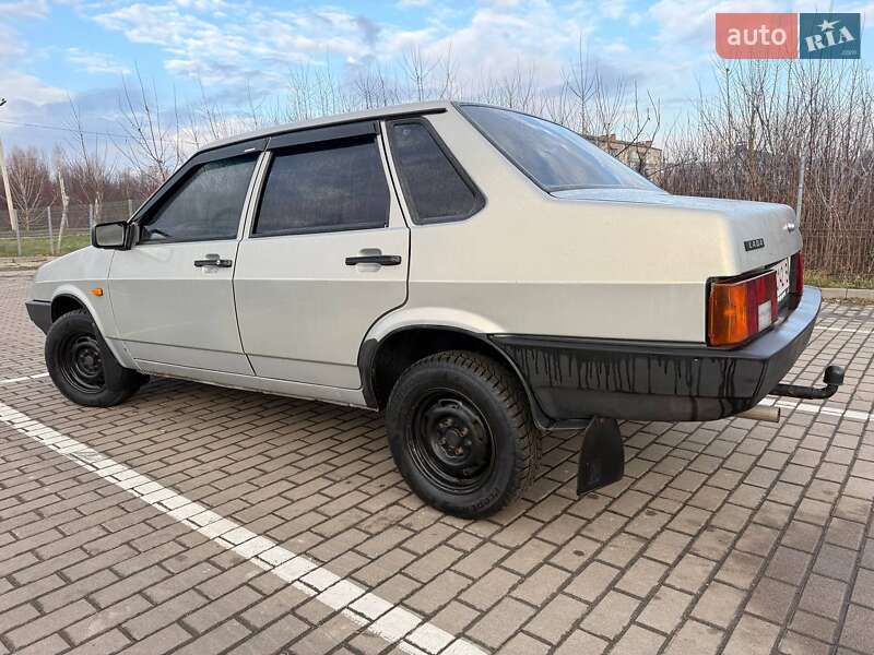 Седан ВАЗ / Lada 21099 2008 в Дубно