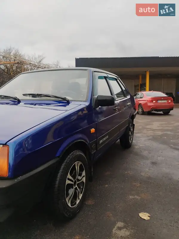 ВАЗ / Lada 21099