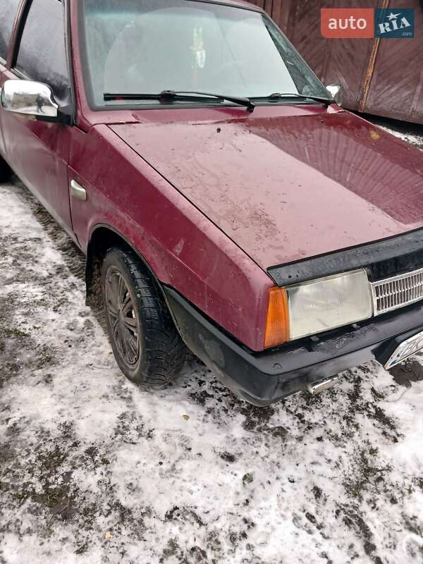 Седан ВАЗ / Lada 21099 2004 в Почаеве