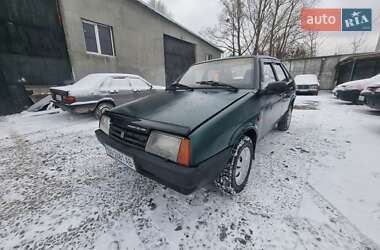 Седан ВАЗ 21099 2002 в Кременці