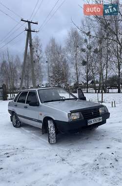 Седан ВАЗ 21099 2008 в Кисоричах