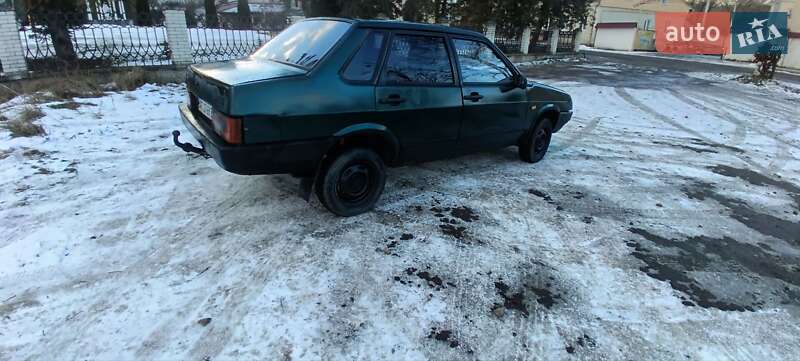 Седан ВАЗ / Lada 21099 2002 в Долине