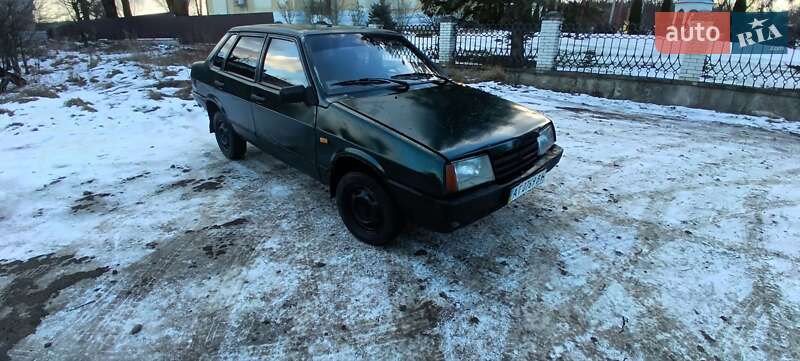 Седан ВАЗ / Lada 21099 2002 в Долине