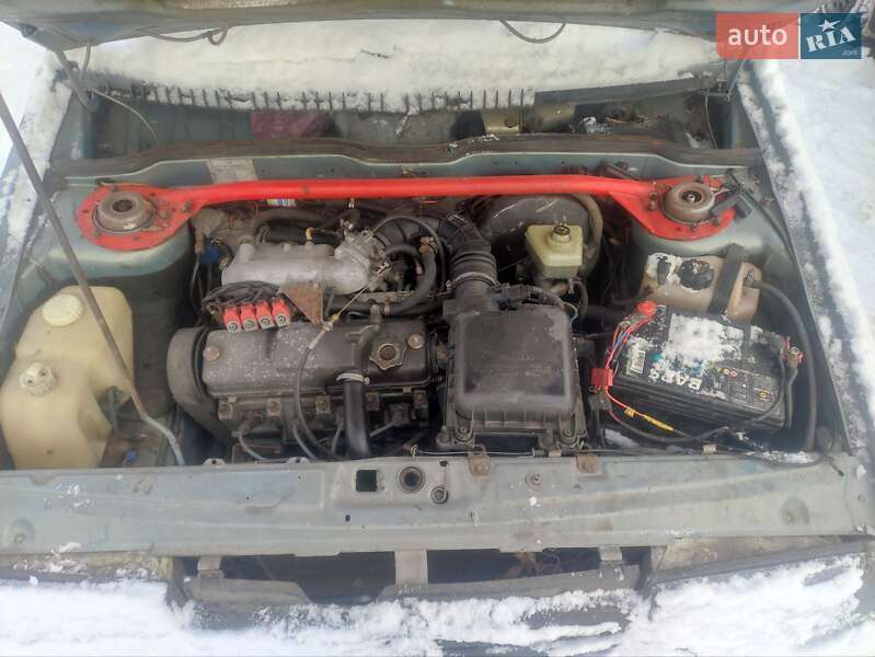 Седан ВАЗ / Lada 21099 2002 в Змиеве