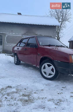 Седан ВАЗ 21099 1992 в Черновцах