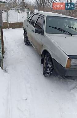 Седан ВАЗ 21099 1999 в Золочеве