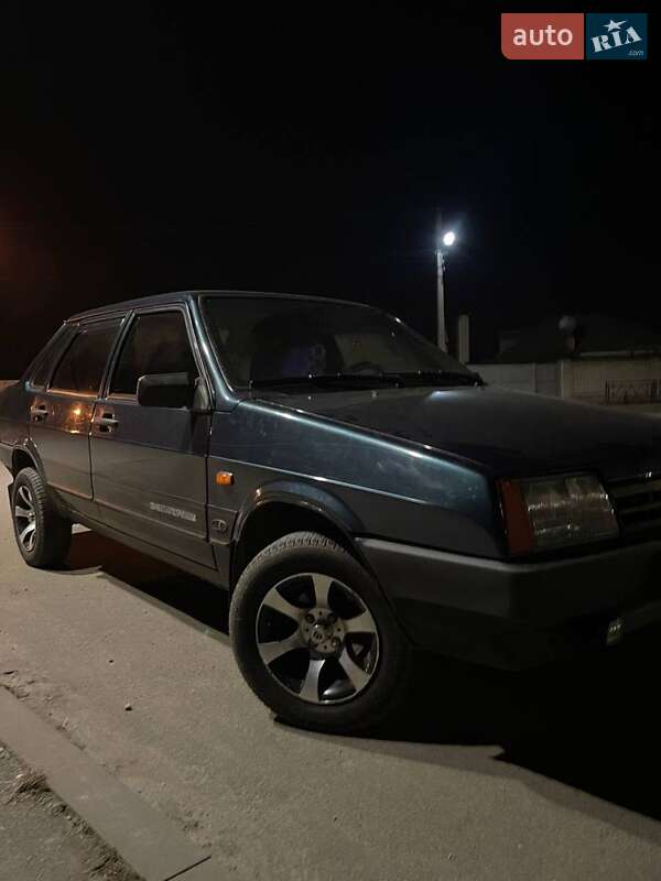 Седан ВАЗ / Lada 21099 2004 в Кременчуці