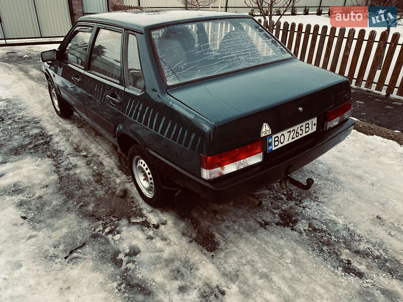 Седан ВАЗ / Lada 21099 2004 в Каменец-Подольском