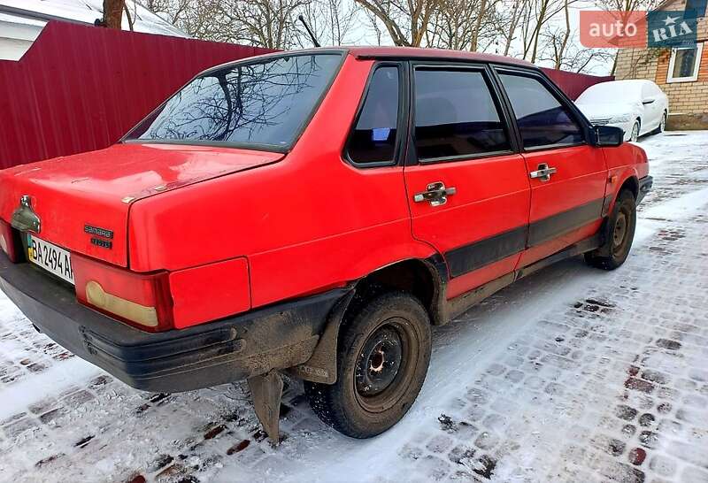 Седан ВАЗ / Lada 21099 1997 в Новомиргороде