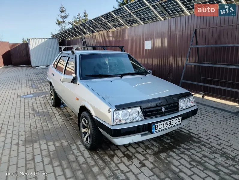 ВАЗ / Lada 21099