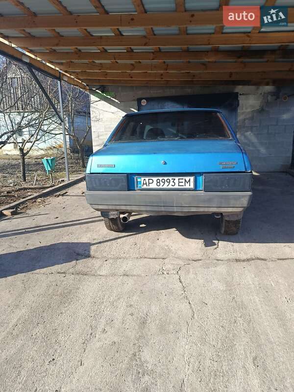 Седан ВАЗ / Lada 21099 2001 в Запорожье