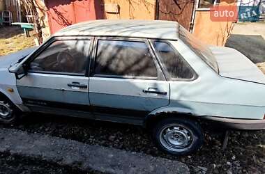 Седан ВАЗ 21099 2003 в Чернівцях