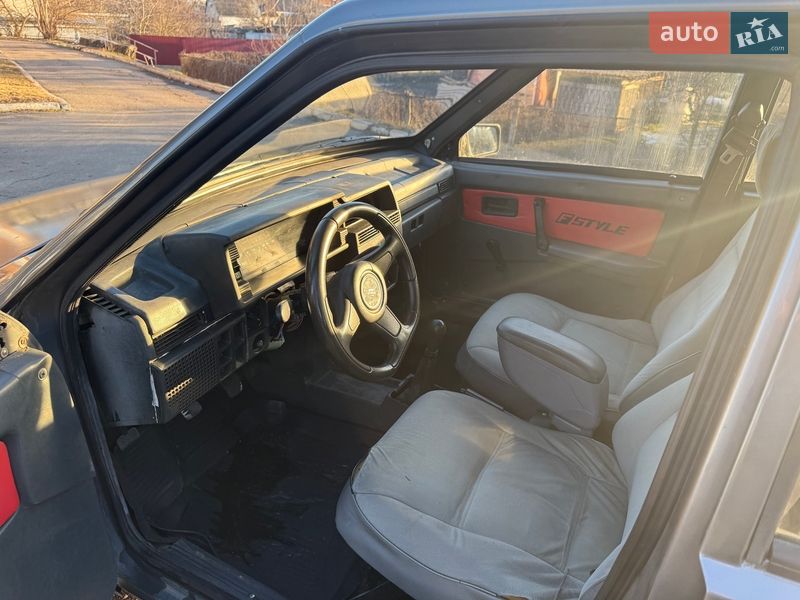 Седан ВАЗ / Lada 21099 1993 в Золотоноше