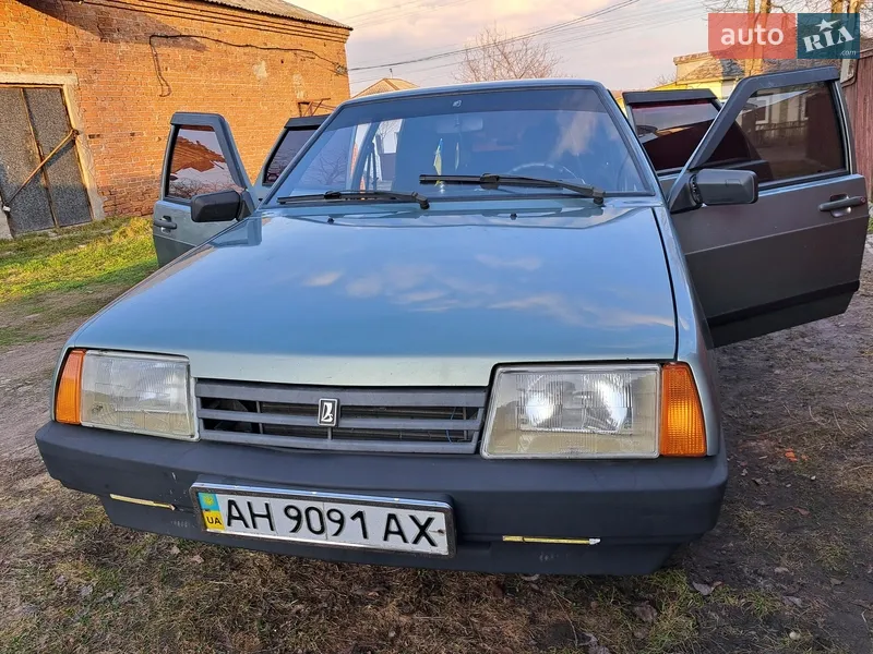 ВАЗ / Lada 21099