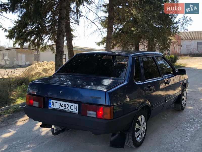 Седан ВАЗ / Lada 21099 2005 в Товсте