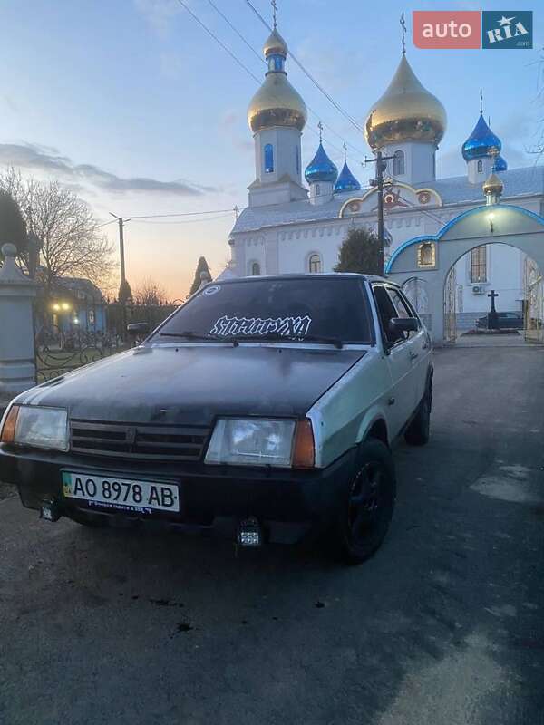 Седан ВАЗ / Lada 21099 2005 в Мукачевому