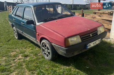 Седан ВАЗ 21099 2000 в Яворові