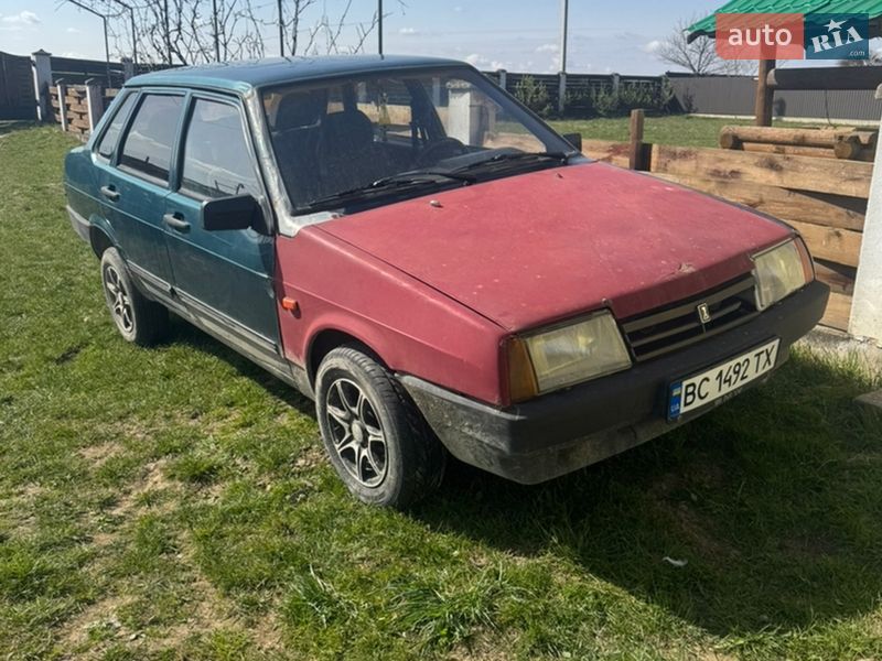 ВАЗ / Lada 21099 2000