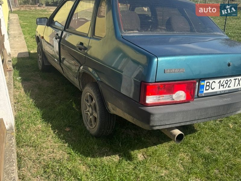 Седан ВАЗ / Lada 21099 2000 в Яворове