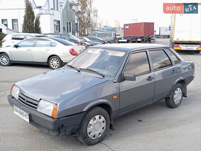 Седан ВАЗ / Lada 21099 2008 в Киеве