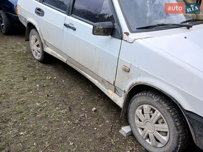 Седан ВАЗ / Lada 21099 2000 в Козове