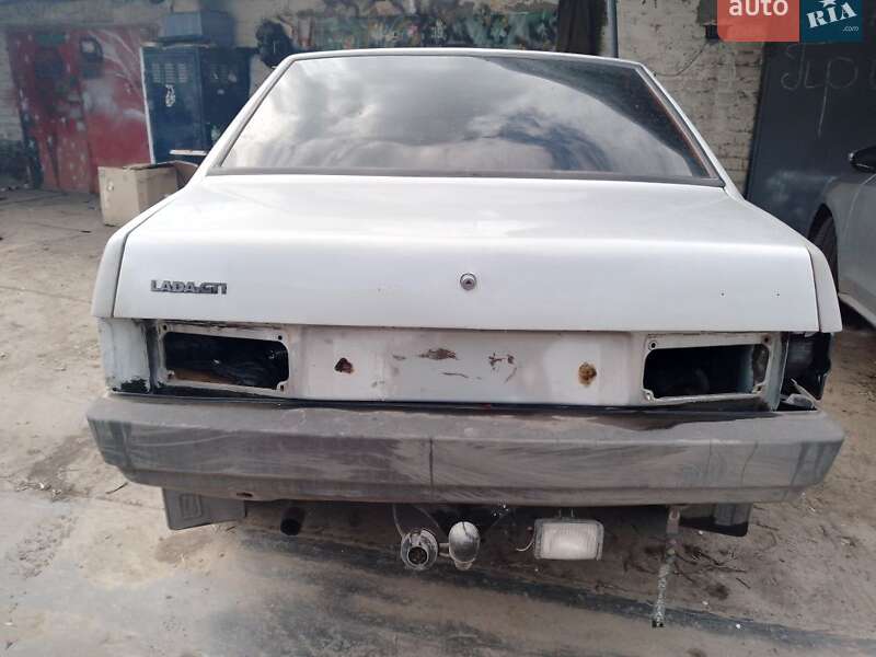 Седан ВАЗ / Lada 21099 1998 в Павлограде