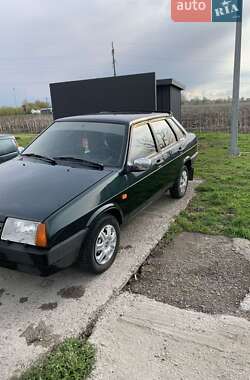 Седан ВАЗ / Lada 21099 2002 в Миргороде