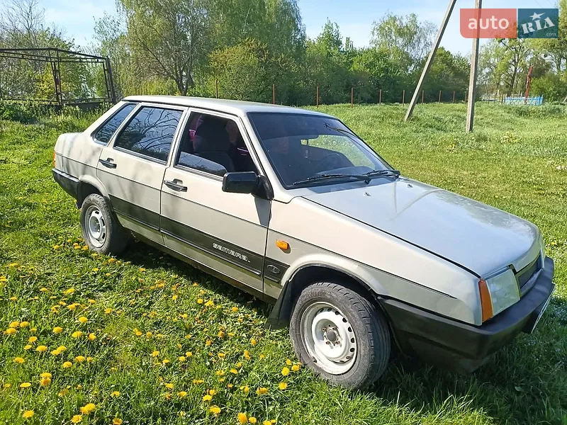 ВАЗ / Lada 21099