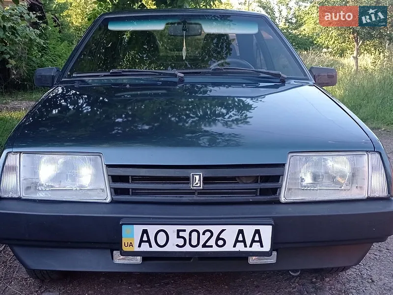 ВАЗ / Lada 21099