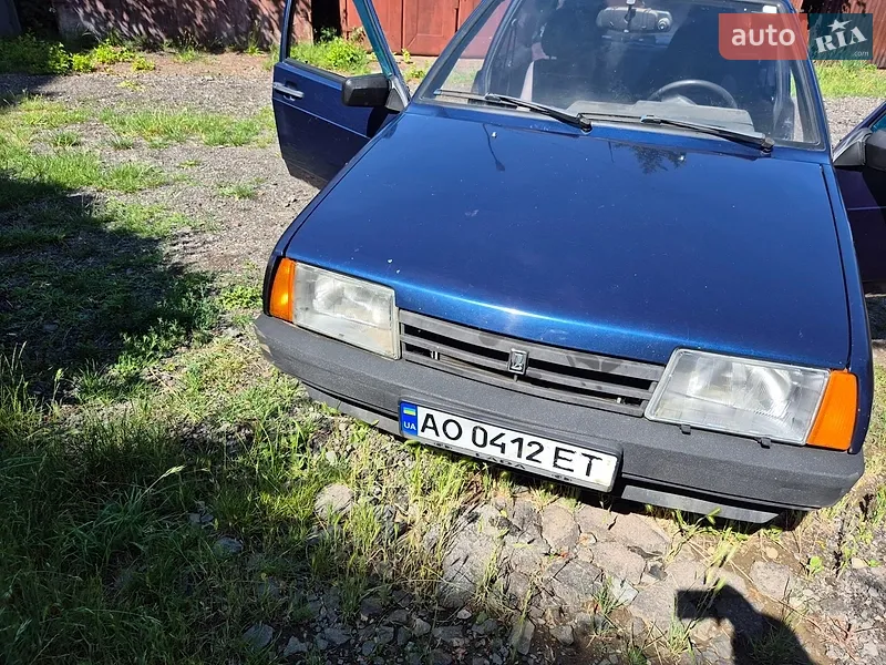 ВАЗ / Lada 21099