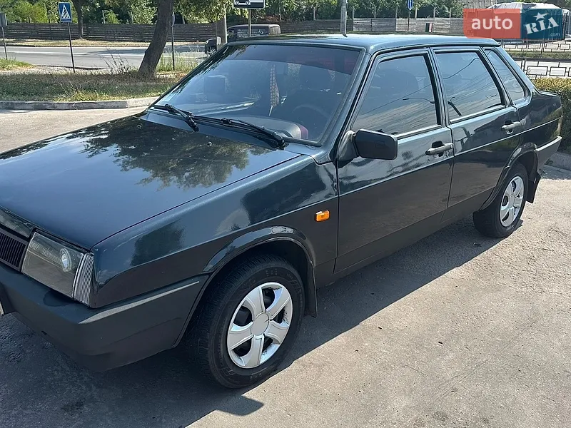 ВАЗ / Lada 21099