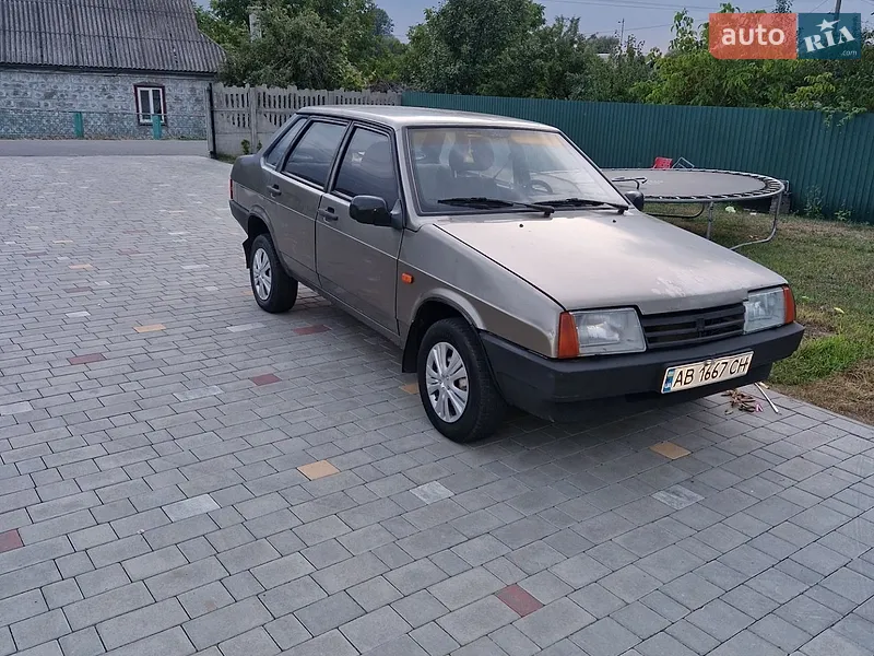 ВАЗ / Lada 21099