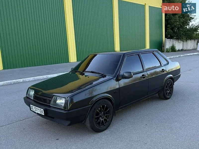ВАЗ / Lada 21099