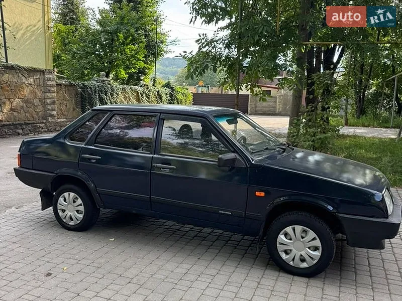 ВАЗ / Lada 21099