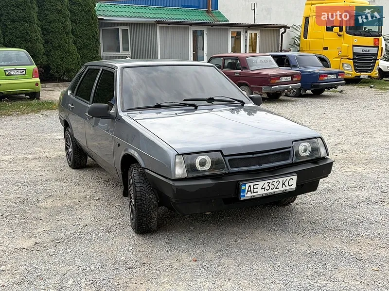 ВАЗ / Lada 21099