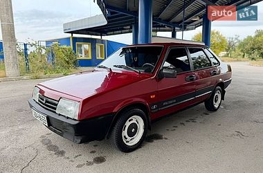 Седан ВАЗ / Lada 21099 2001 в Дніпрі