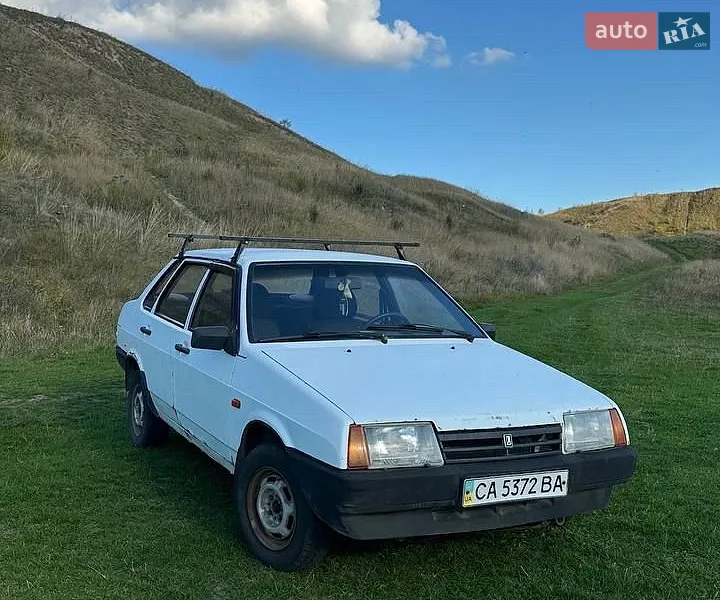 ВАЗ / Lada 21099