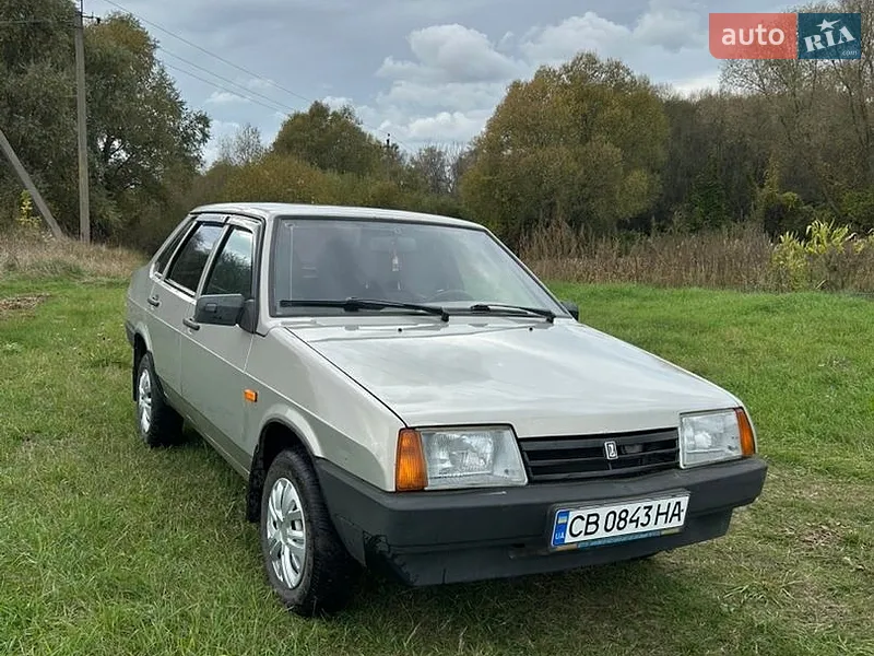 ВАЗ / Lada 21099