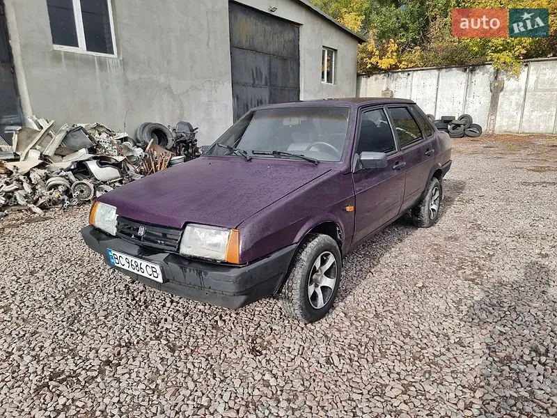 ВАЗ / Lada 21099