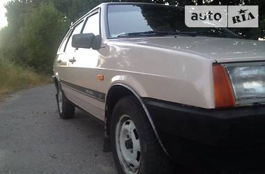 Хэтчбек ВАЗ 2109 1995 в 