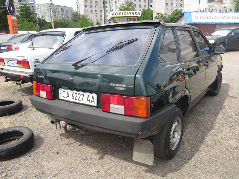Хэтчбек ВАЗ / Lada 2109 2003 в Черкассах фото 3 Хэтчбек ВАЗ / Lada 2109 2003 в Черкассах