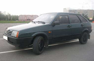 Хэтчбек ВАЗ / Lada 2109 2004 в Каменец-Подольском