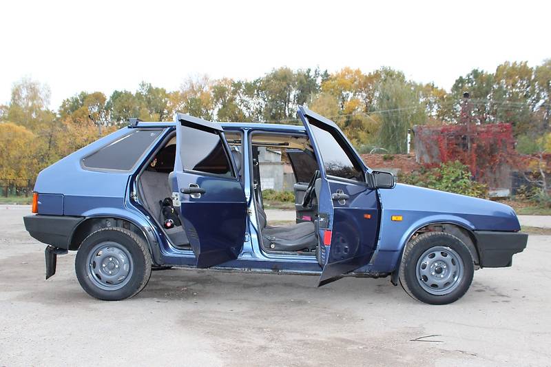 Хетчбек ВАЗ / Lada 2109 1997 в Умані