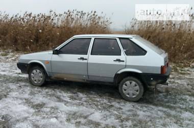 Хэтчбек ВАЗ / Lada 2109 2003 в Львове