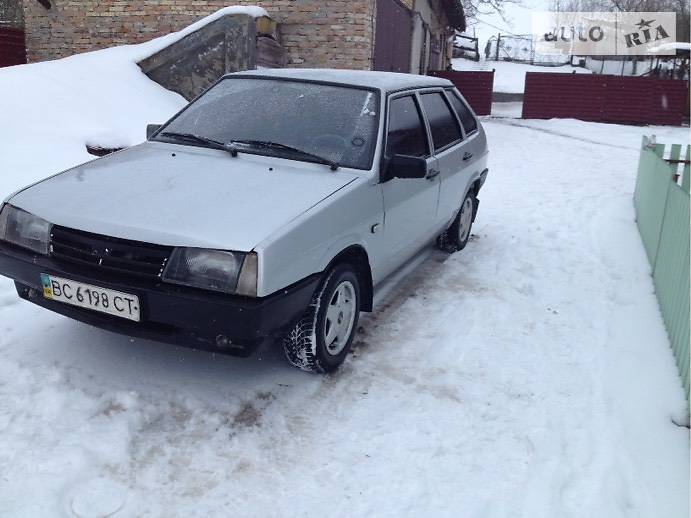 Хэтчбек ВАЗ / Lada 2109 2003 в Червонограде