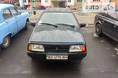 Хэтчбек ВАЗ / Lada 2109 2003 в Хмельницком