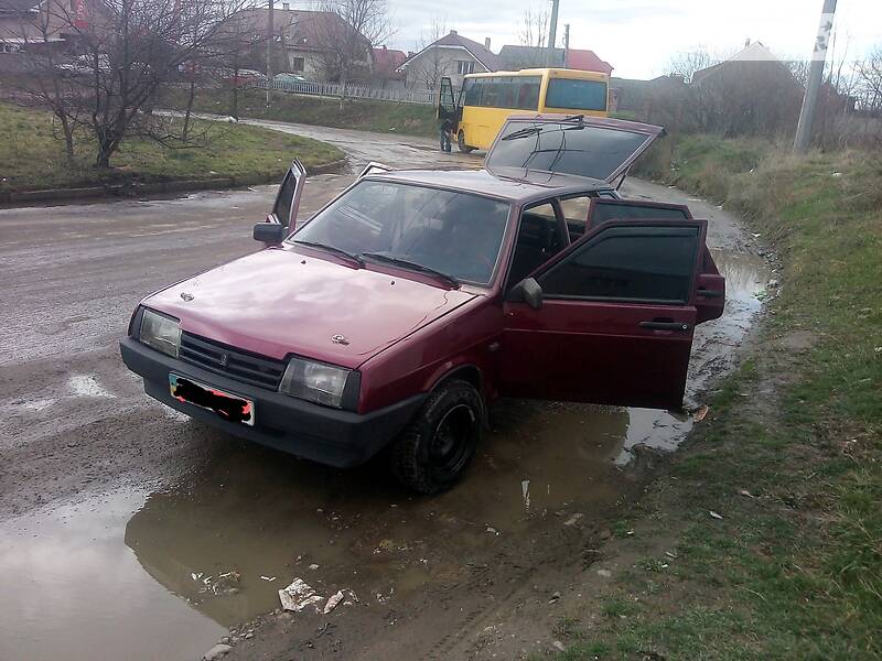 Хэтчбек ВАЗ / Lada 2109 2006 в Ивано-Франковске