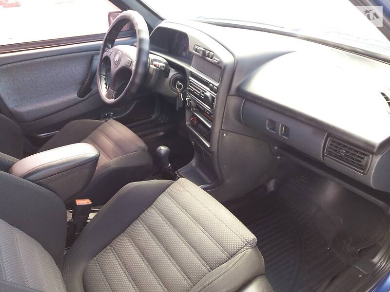 Хетчбек ВАЗ / Lada 2109 2008 в Сумах фото 11 Хетчбек ВАЗ / Lada 2109 2008 в Сумах